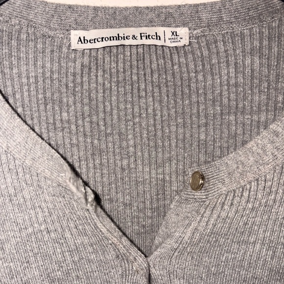 Abercrombie size XL gray sweater - Picture 2 of 2
